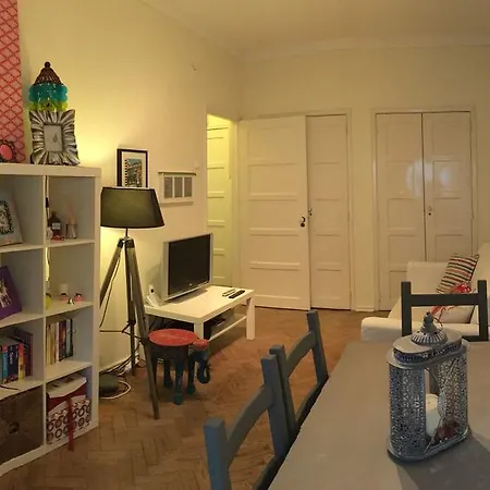 Refuge Holiday Homes | Campolide Cosy Apartman Lisboa